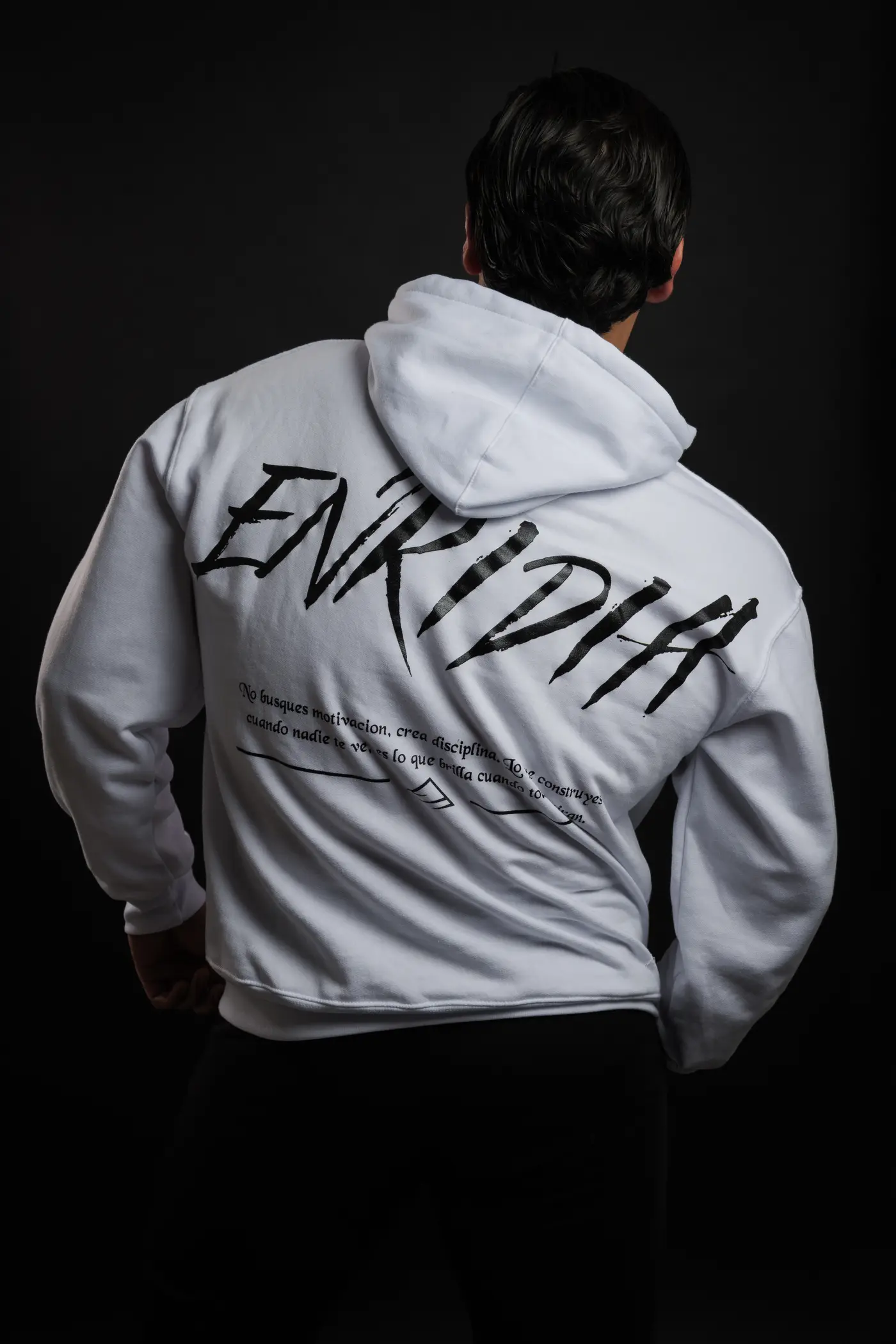 Espalda del hoodie Reborn To Dominate en blanco